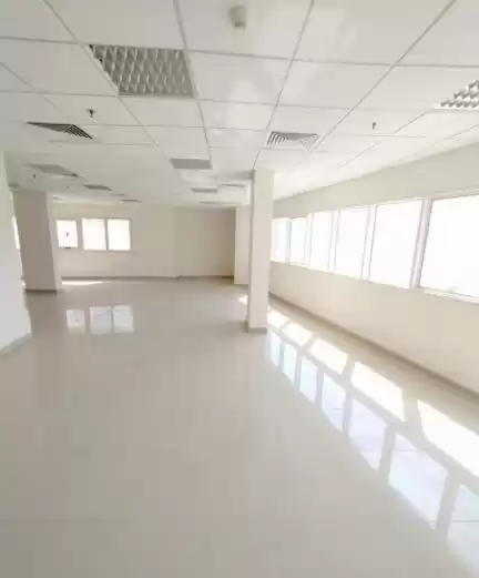 Commercial Ready Property U/F Office  for rent in Doha #13992 - 1  image 